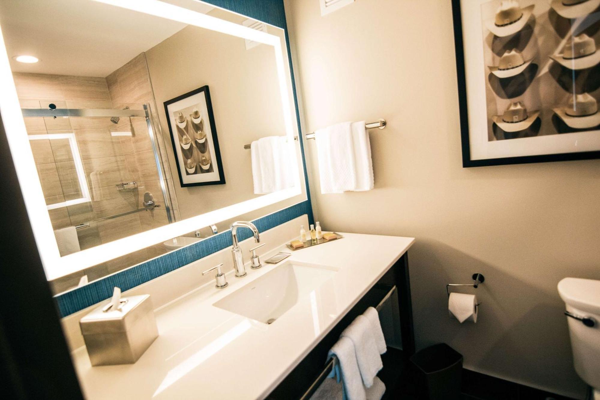 Doubletree By Hilton Lubbock - University Area المظهر الخارجي الصورة